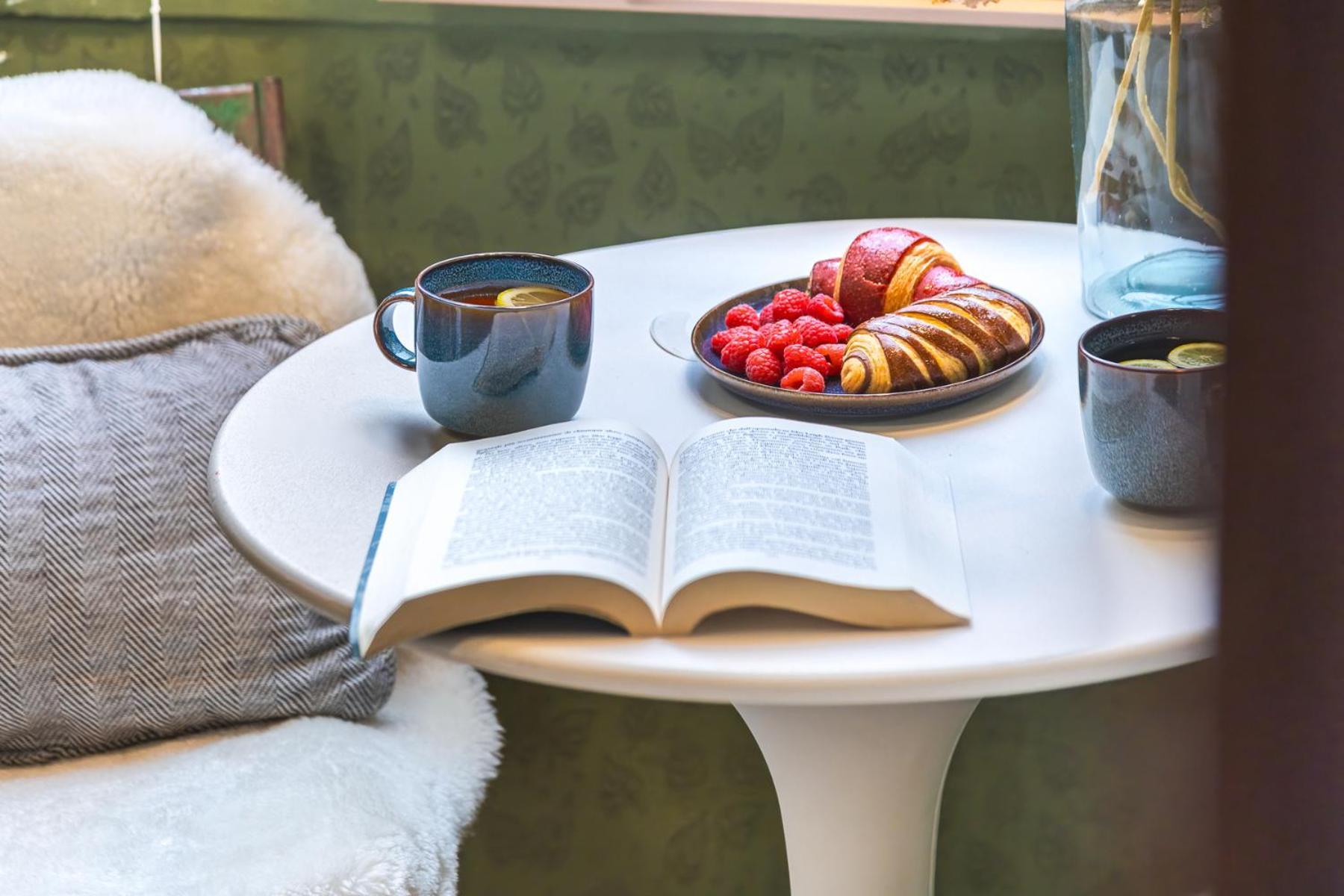 Your Place Arona Турин Экстерьер фото